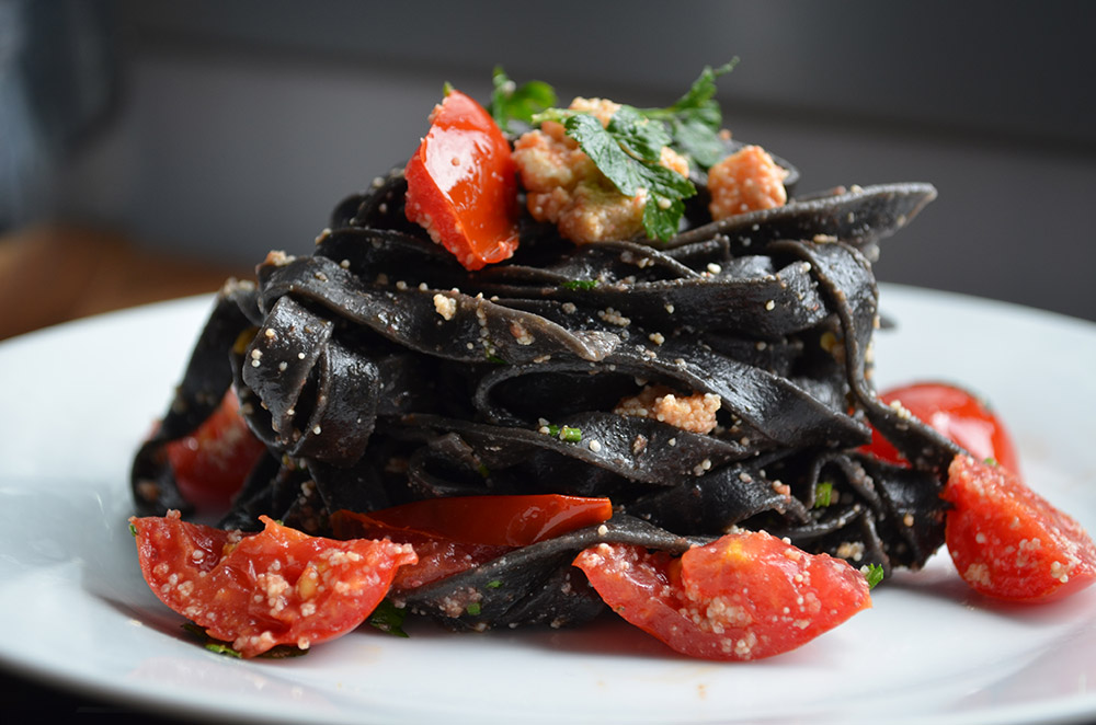 Fettuccine al nero di seppia